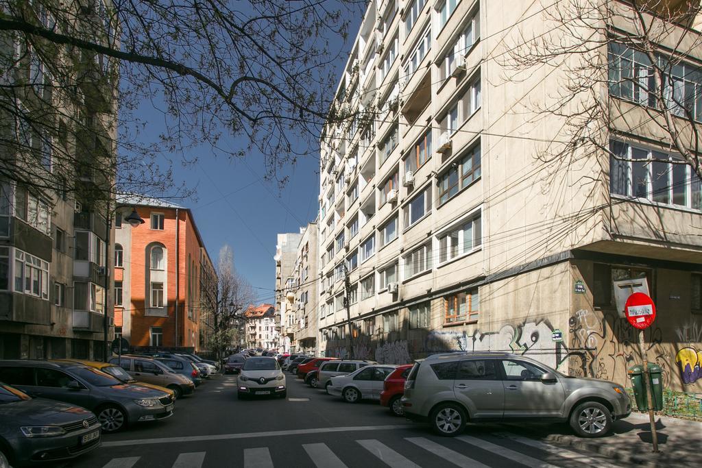 Central Garden By Urbanesq Bukarest Exterior foto